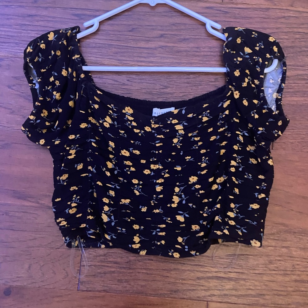 CROPPED FLORAL SHIRT